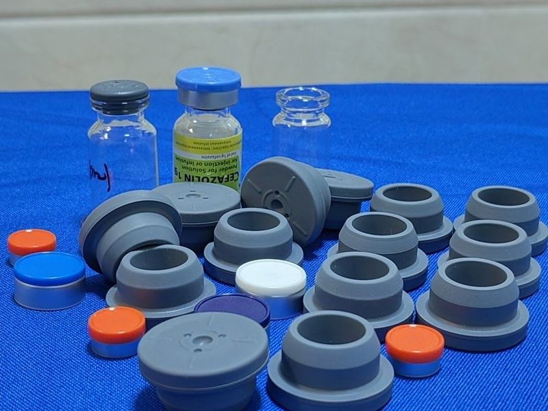13mm 20m 28mm 32mm lyophilization kính Vials màu xám y tế Butyl cao su nút cho vial thủy tinh thủy tinh nước truyền chai